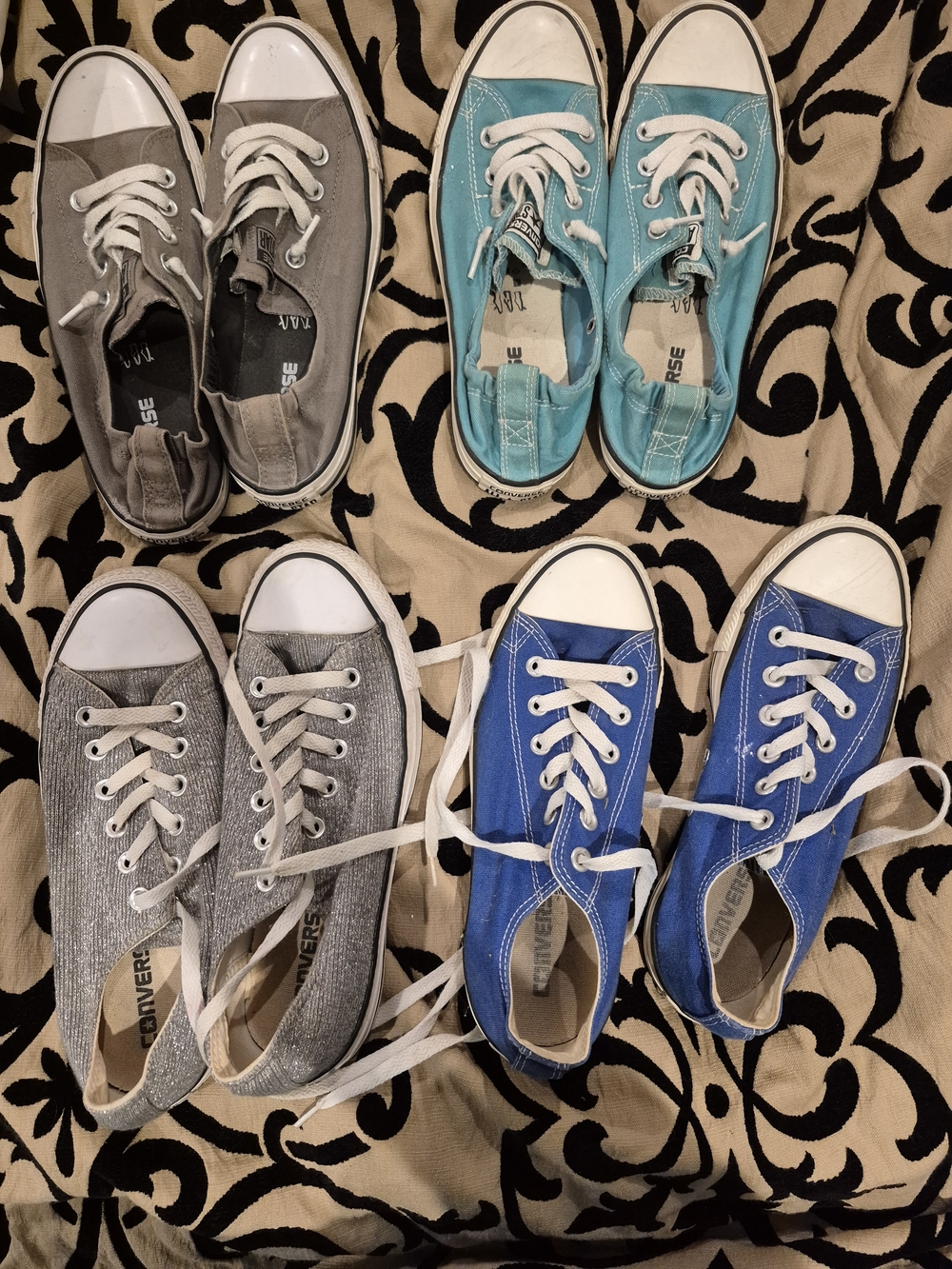 Converse Low Top Canvas Sneakers - Blue